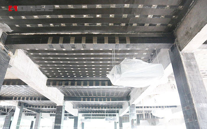 1618384189410260.jpg beam, slab and column are filled with carbon fiber fabric3.jpg