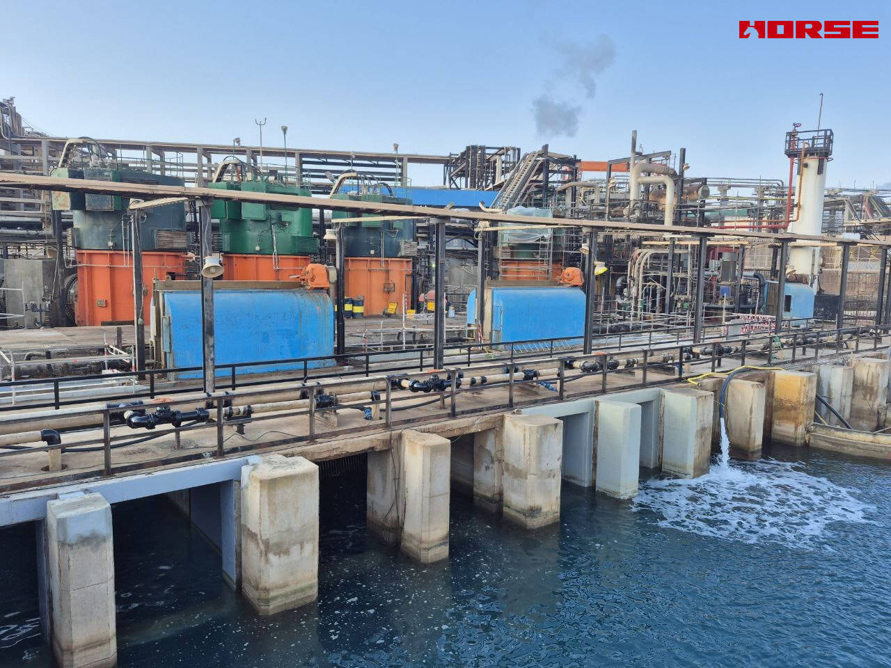 إعادة تأهيل البنية التحتية البحرية | تقوية محطة ضخ مياه البحر لمنشأة نفط وغاز بحرية إعادة تأهيل البنية التحتية البحرية | تقوية محطة ضخ مياه البحر لمنشأة نفط وغاز بحرية