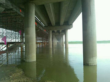 صيانة وتعزيز جسر نهر شينيي عالي السرعة بين بكين وشنغهاي