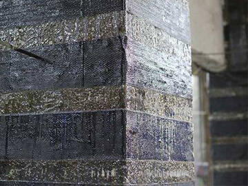 تقوية تسرب زاوية العمود باستخدام غلاف الكربون