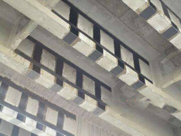 أعضاء الجسر معززة بـ CFRP