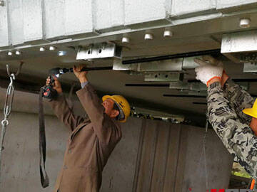 أكبر مشروع لألواح CFRP مسبقة الإجهاد في الصين - جسر نهر اليانغتسي، جون شان، ووهان