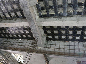 نسيج ألياف الكربون لتعزيز المباني التعليمية ضد الزلازل