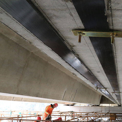 بأستخدام شرائح الكربون فايبر