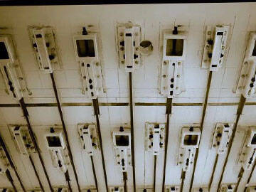 نظام صفائح CFRP مسبقة الإجهاد لتقوية الجسور