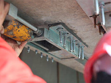 نظام تقوية FRP مسبق الإجهاد - جسر